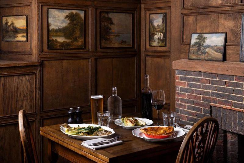 The Swan Inn Fittleworth Exterior photo